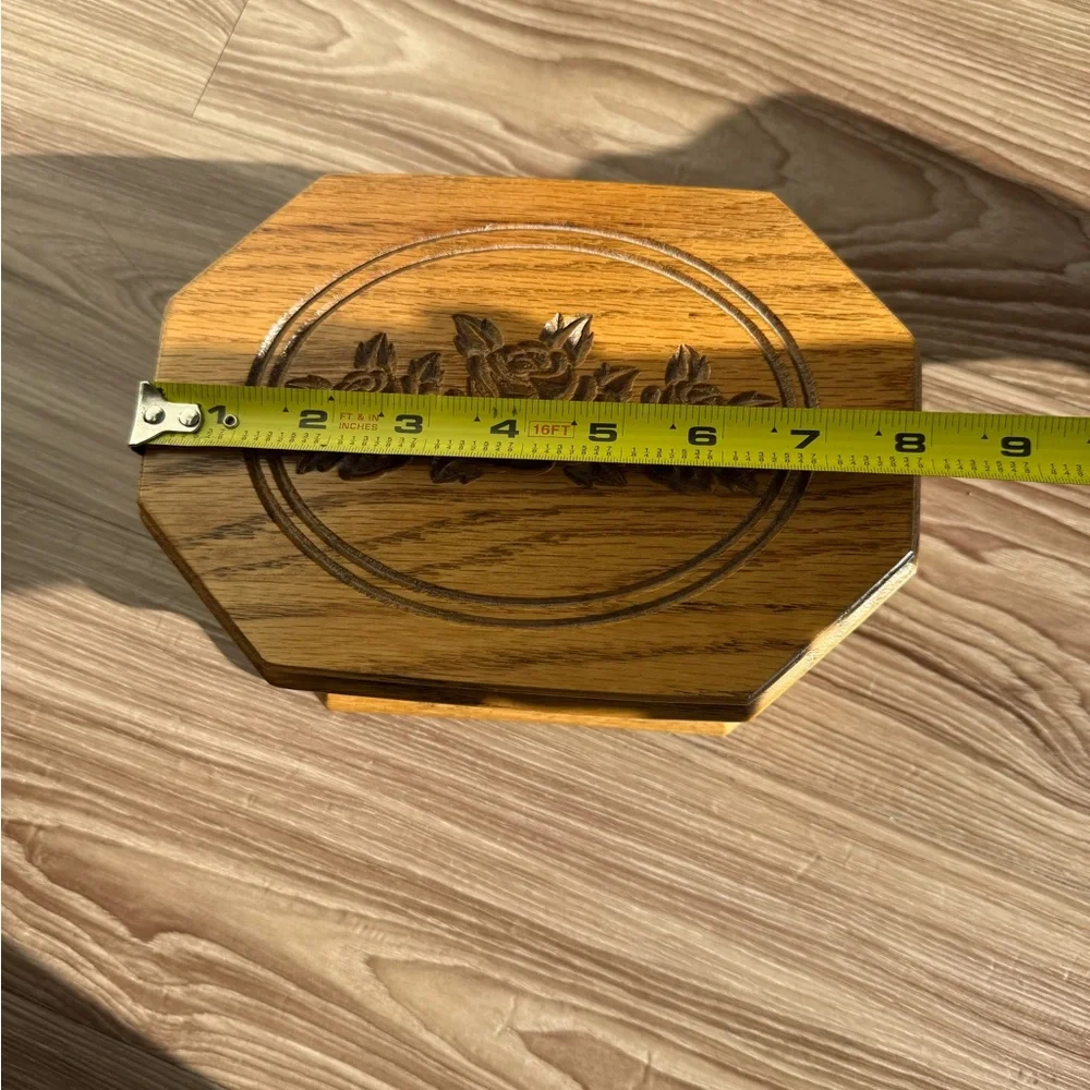 Oak Jewelry/Keepsake Giftable Box with Rose Engraving & Velvet Interior